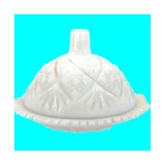 Vintage Westmoreland Thumbelina Child's Milk Glass Butter Dish 2.5”x3.5” White - Picture 2 of 4